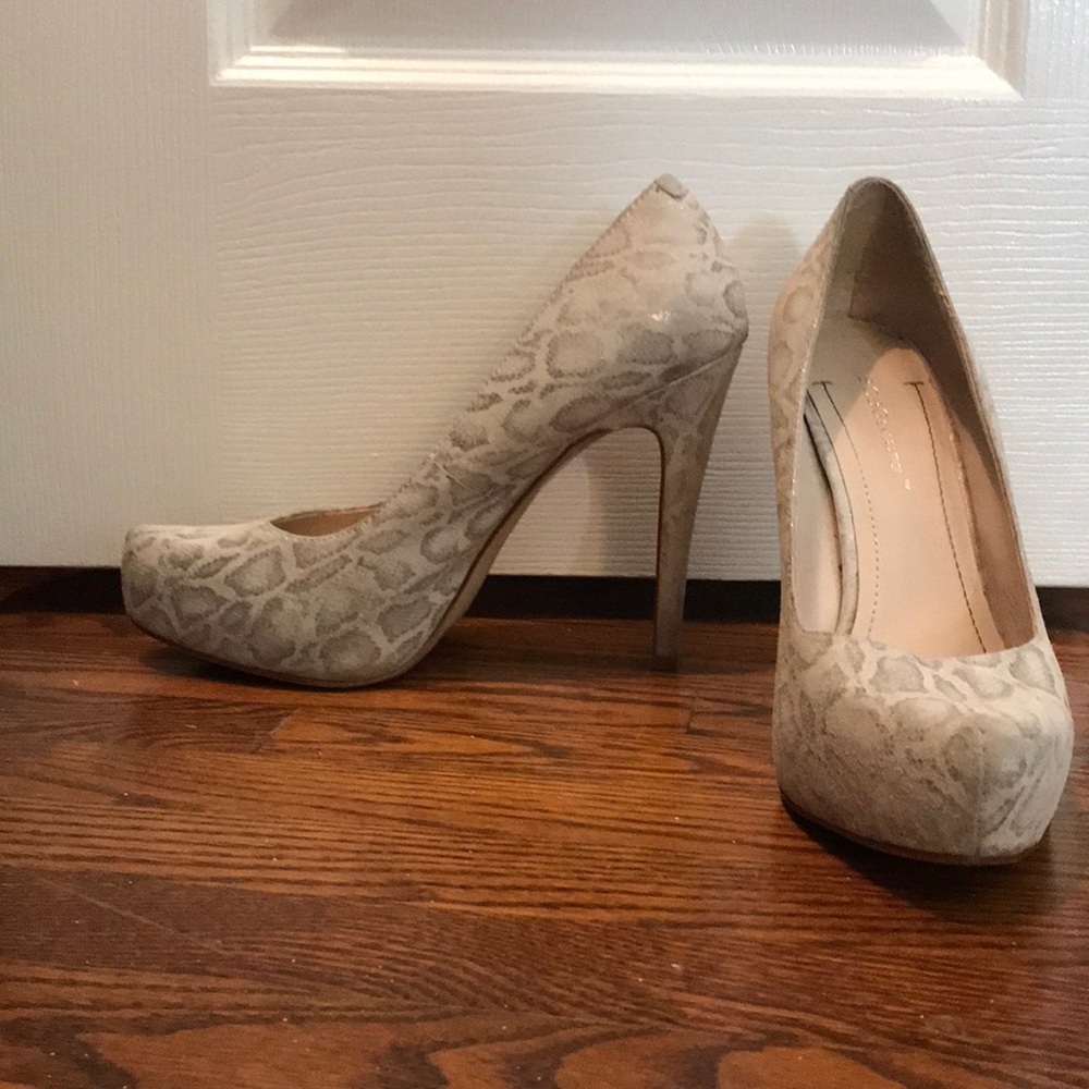 BCBG heels
